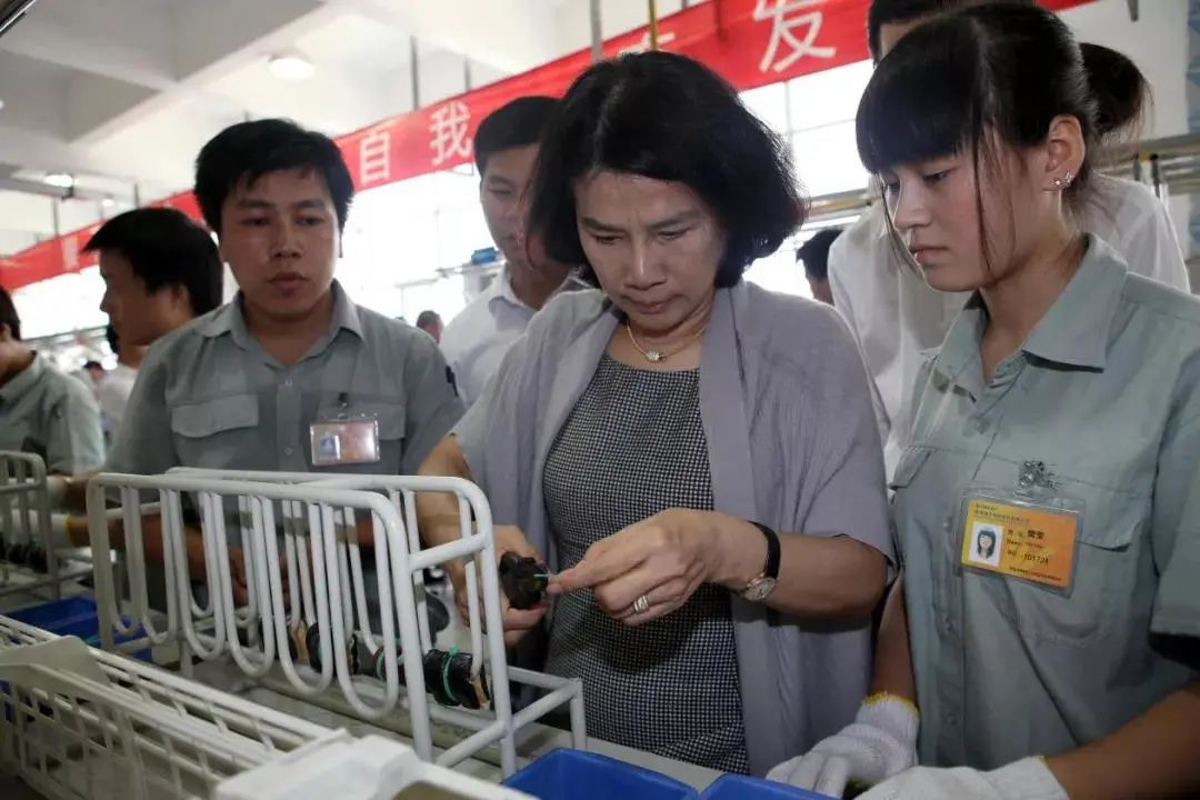 董明珠:我有我的(de)堅持